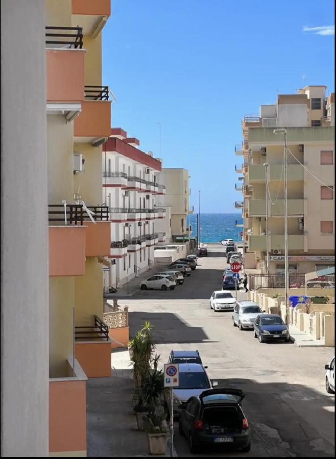 Modern And Spacious Appartement With Beach View. Gallipoli Zewnętrze zdjęcie